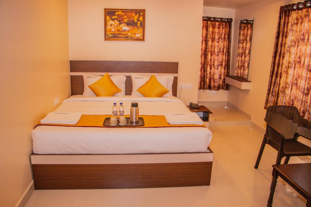 Hotel Mountview Comforts تيروباتي المظهر الخارجي الصورة