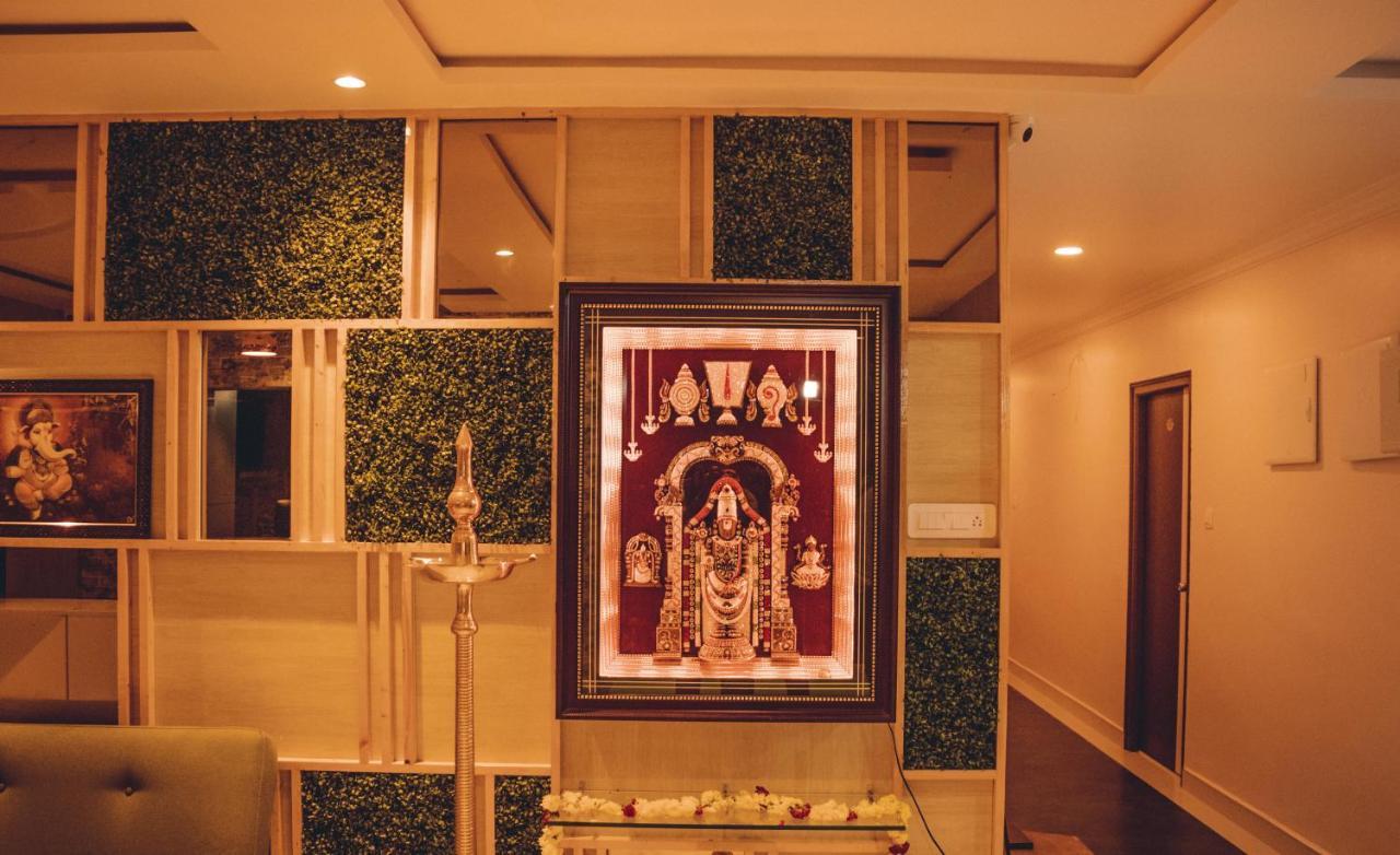 Hotel Mountview Comforts تيروباتي المظهر الخارجي الصورة