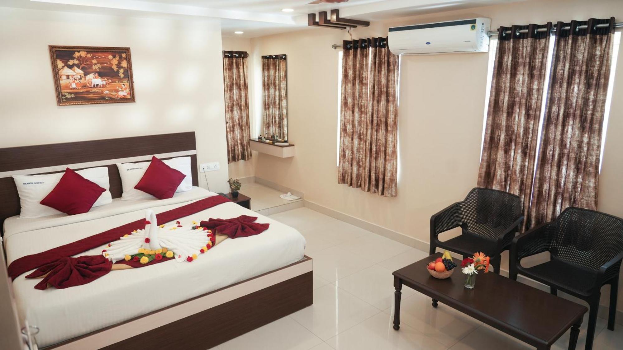Hotel Mountview Comforts تيروباتي المظهر الخارجي الصورة
