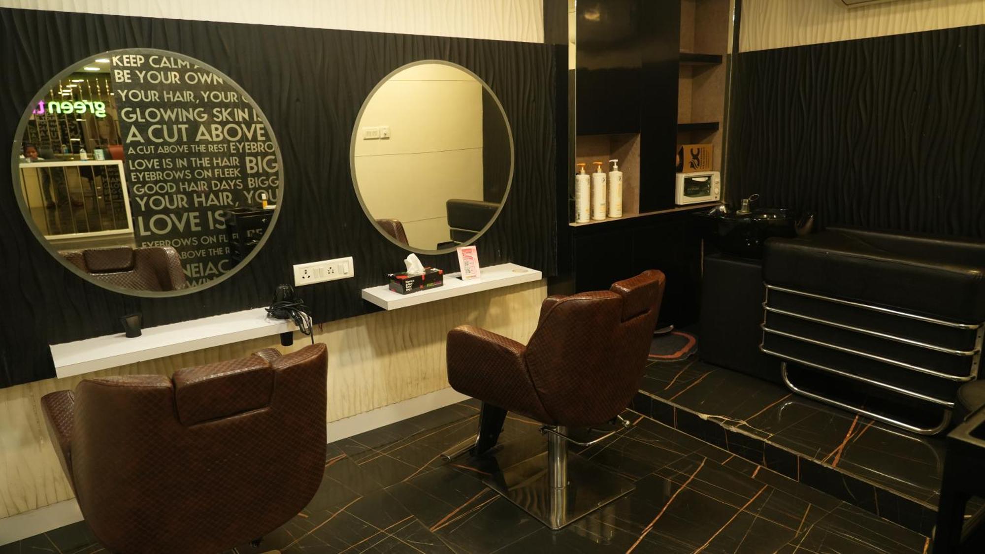 Hotel Mountview Comforts تيروباتي المظهر الخارجي الصورة