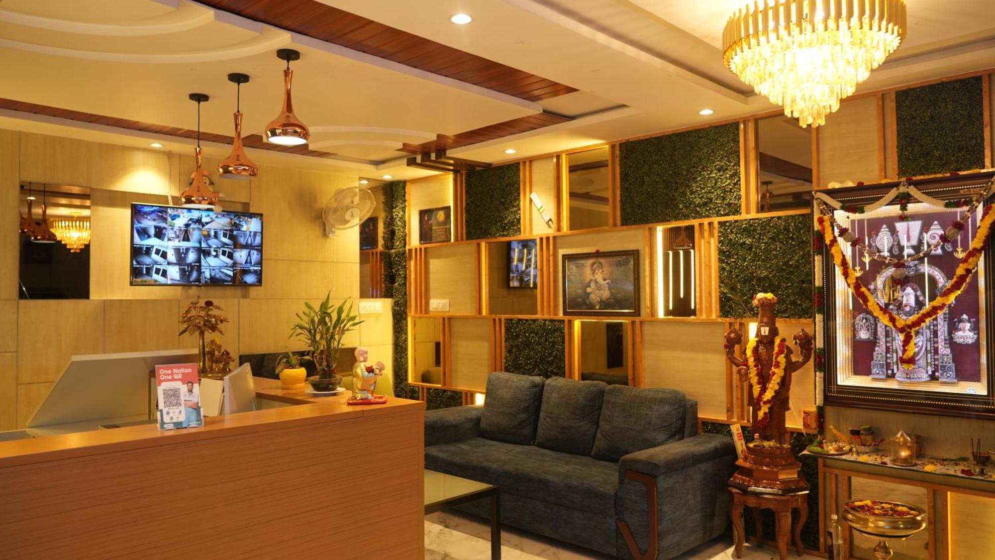 Hotel Mountview Comforts تيروباتي المظهر الخارجي الصورة