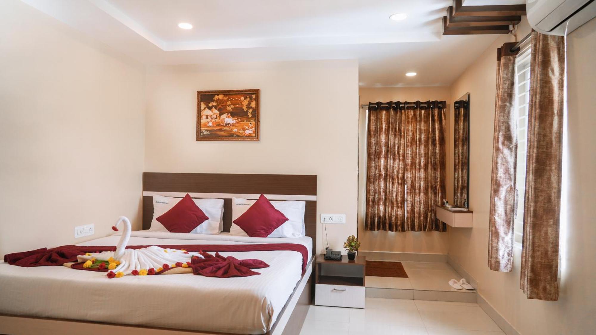 Hotel Mountview Comforts تيروباتي المظهر الخارجي الصورة