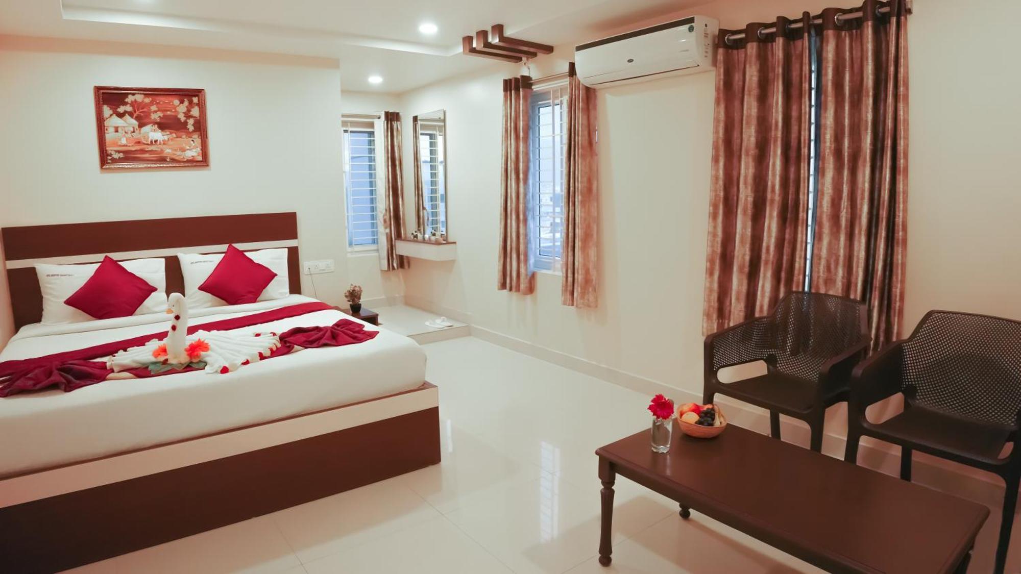 Hotel Mountview Comforts تيروباتي المظهر الخارجي الصورة
