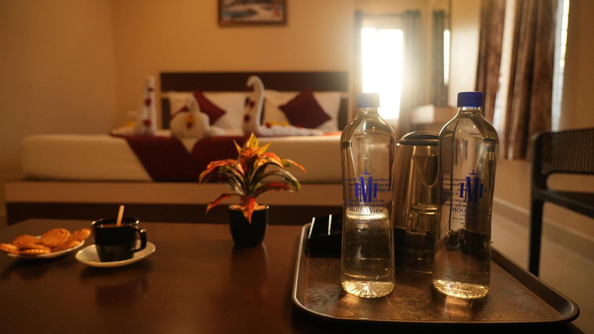 Hotel Mountview Comforts تيروباتي المظهر الخارجي الصورة