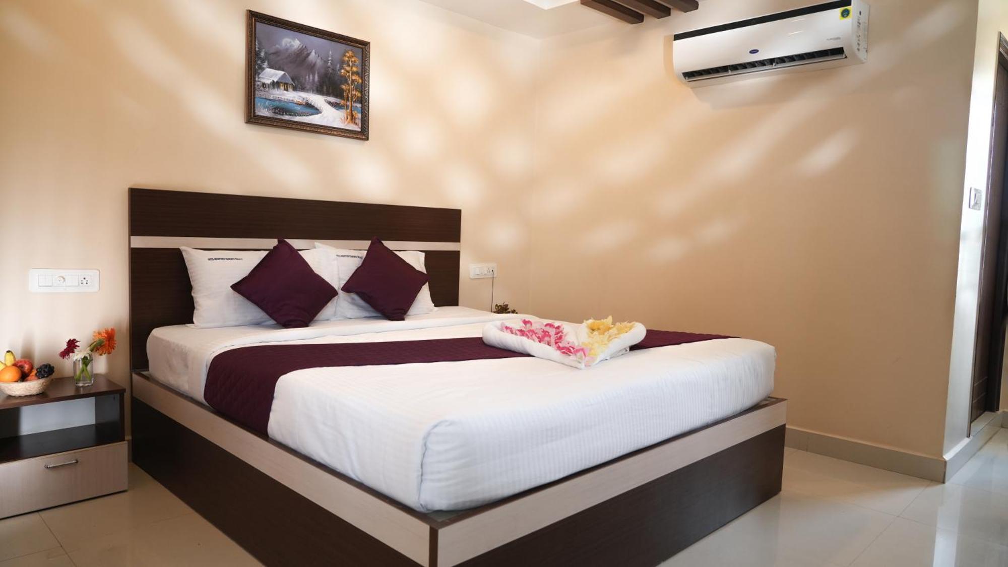 Hotel Mountview Comforts تيروباتي المظهر الخارجي الصورة