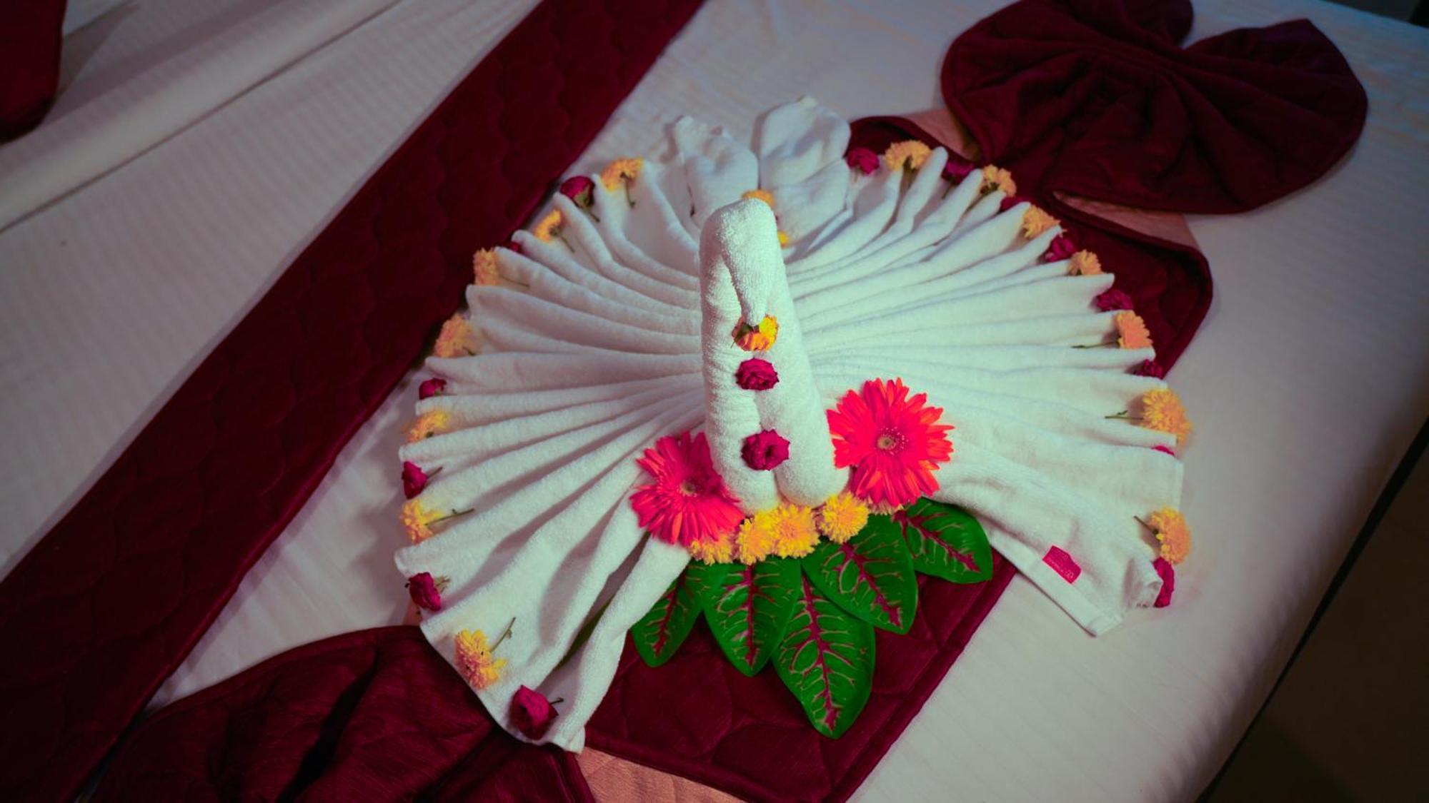 Hotel Mountview Comforts تيروباتي المظهر الخارجي الصورة