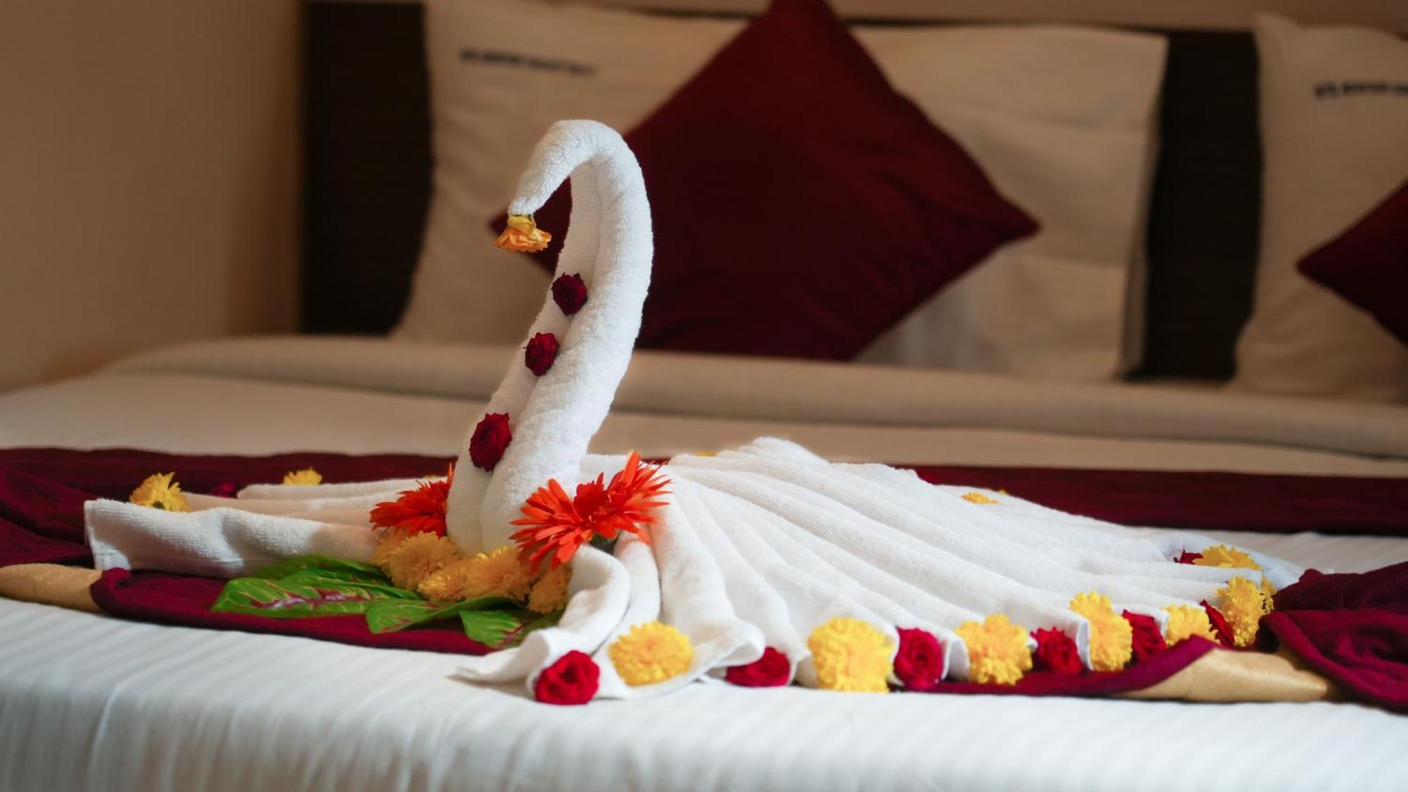 Hotel Mountview Comforts تيروباتي المظهر الخارجي الصورة