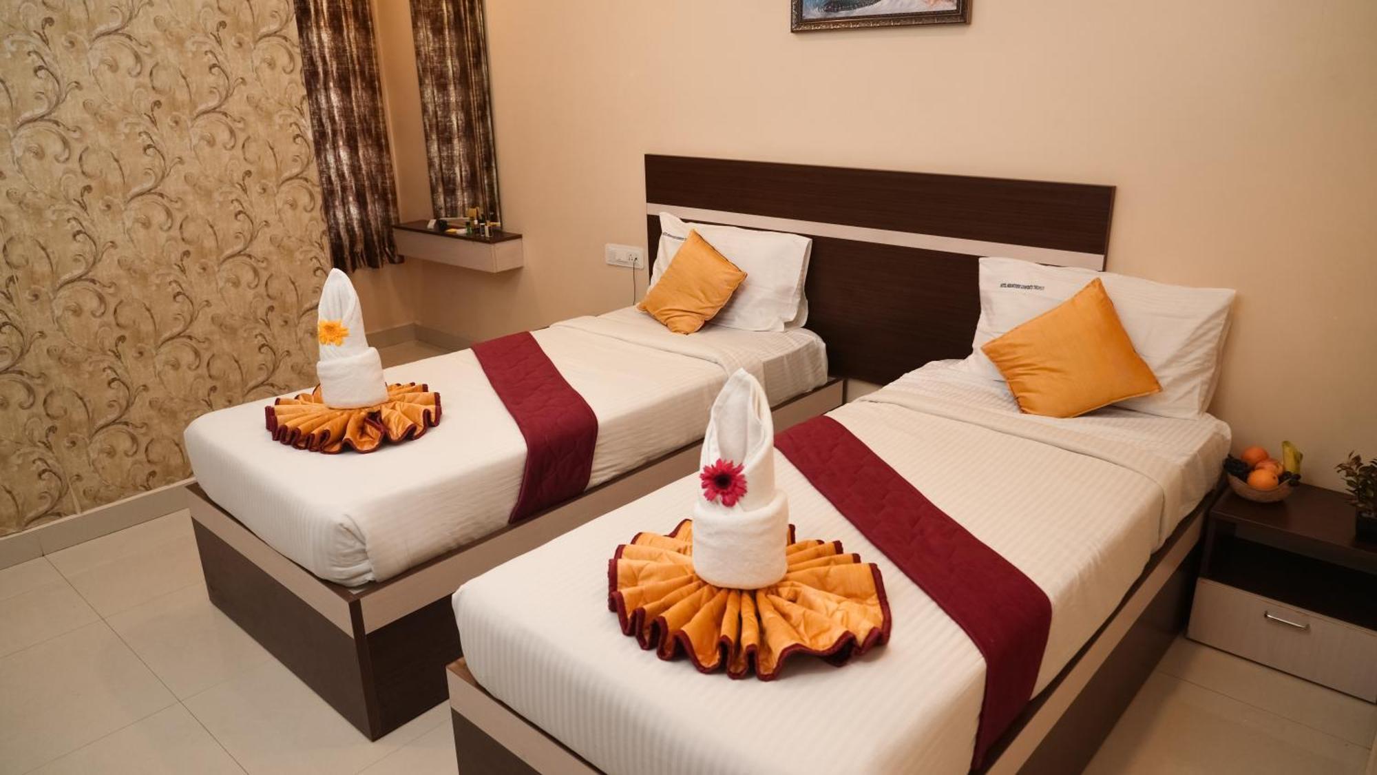 Hotel Mountview Comforts تيروباتي المظهر الخارجي الصورة